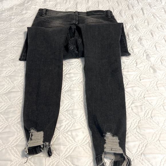 Noisy may black distressed jeans - Size 27 - Picture 4 of 4